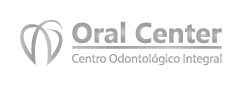 Logo de Oral Center